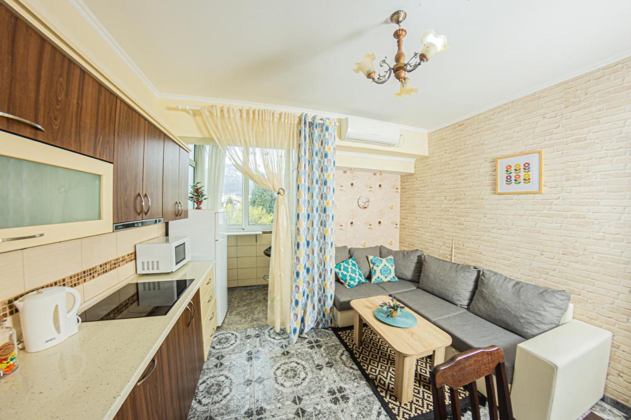 Apartment Emili City Center Бар Экстерьер фото